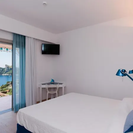 Villa Wisteria *